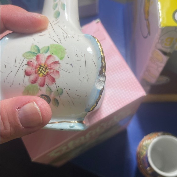 Hand painted Japanese bud vase - Picture 7 of 8